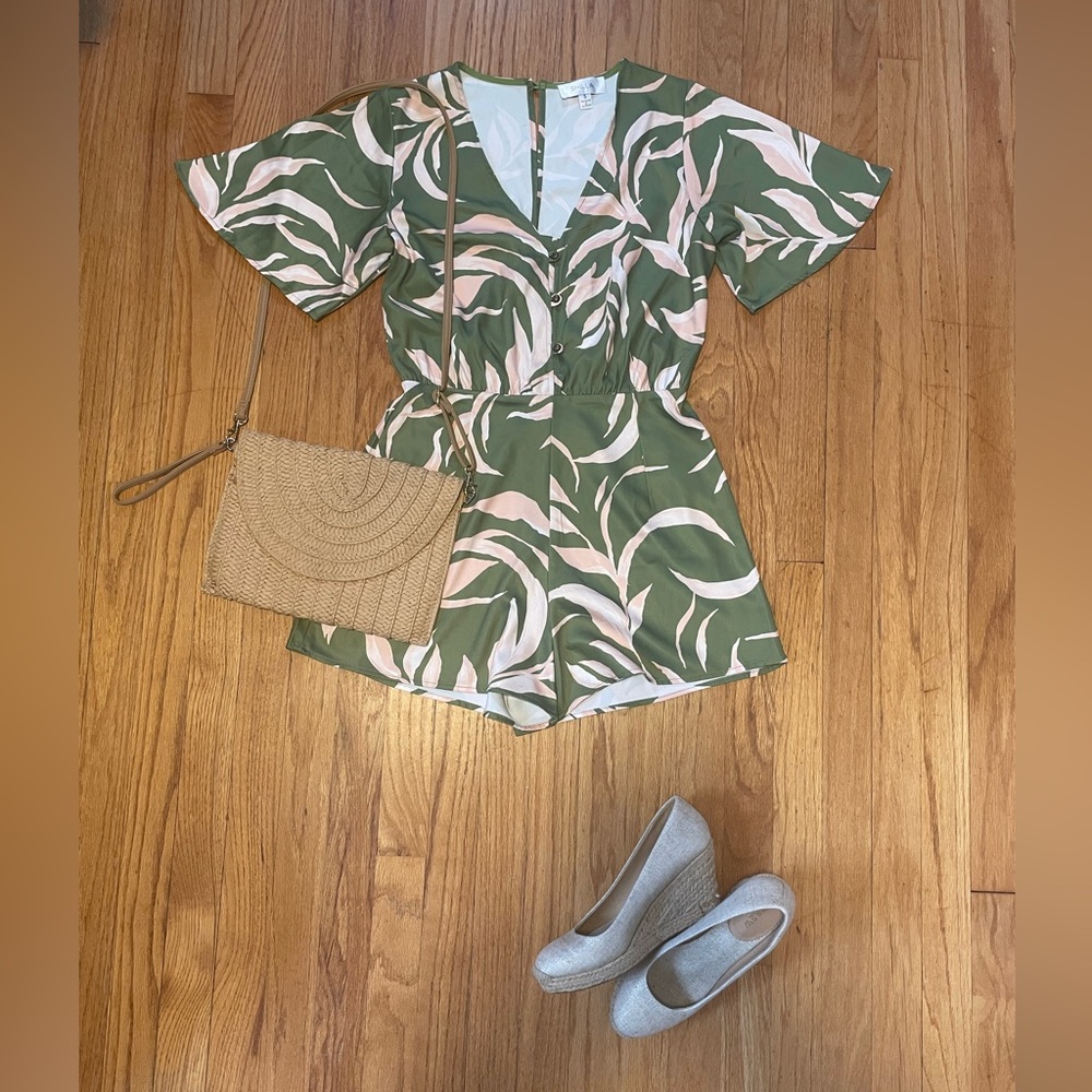 SHILLA the Label Australian Designer, Green Floral Short Sleeve Romper, Size S